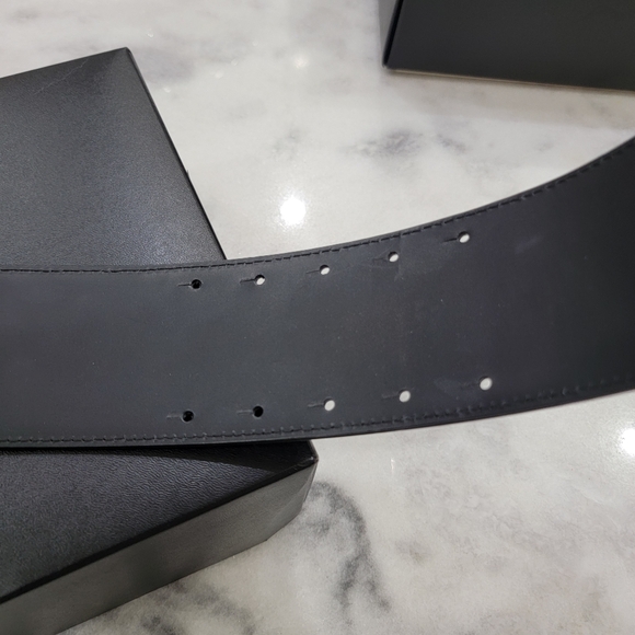 Authentic Chanel CC Patent Leather Wide Belt - Picture 10 of 12